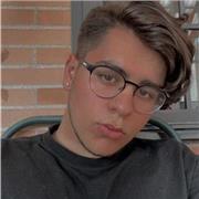 Estudiante de Enfermería, titulo de Bachillerato con nota de excelencia